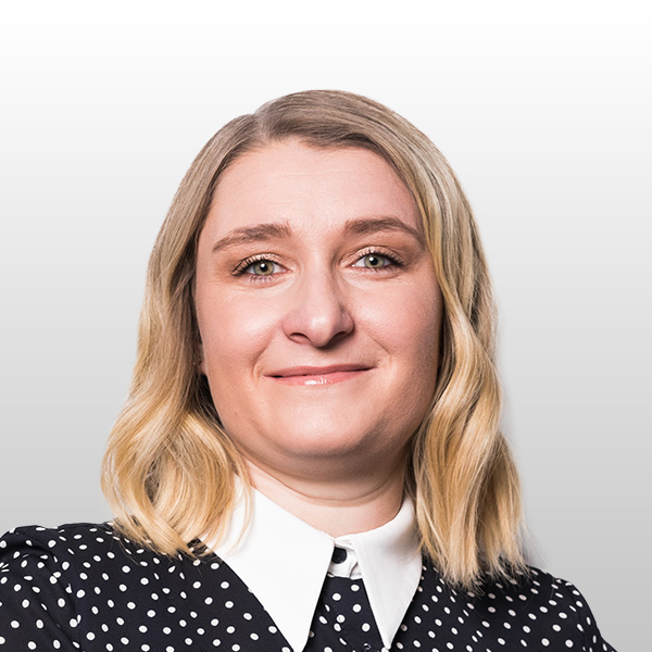 Susann_Häntzsch_Portrait_Quadrat_600x600